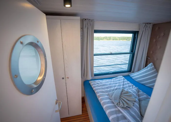 Naturerlebnis Hausboot Frigga Woma *