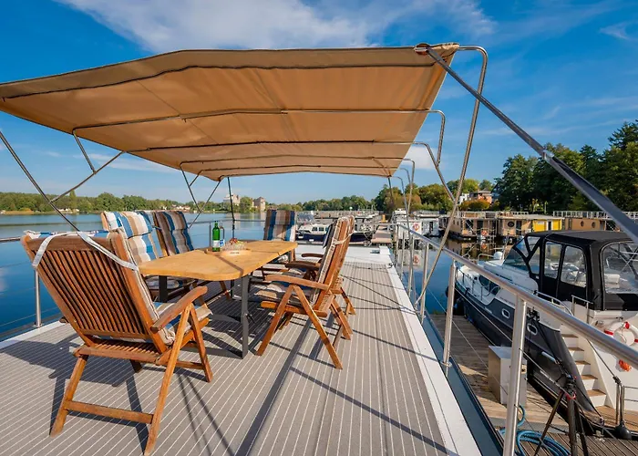 بوتيل Naturerlebnis Hausboot Frigga Woma *